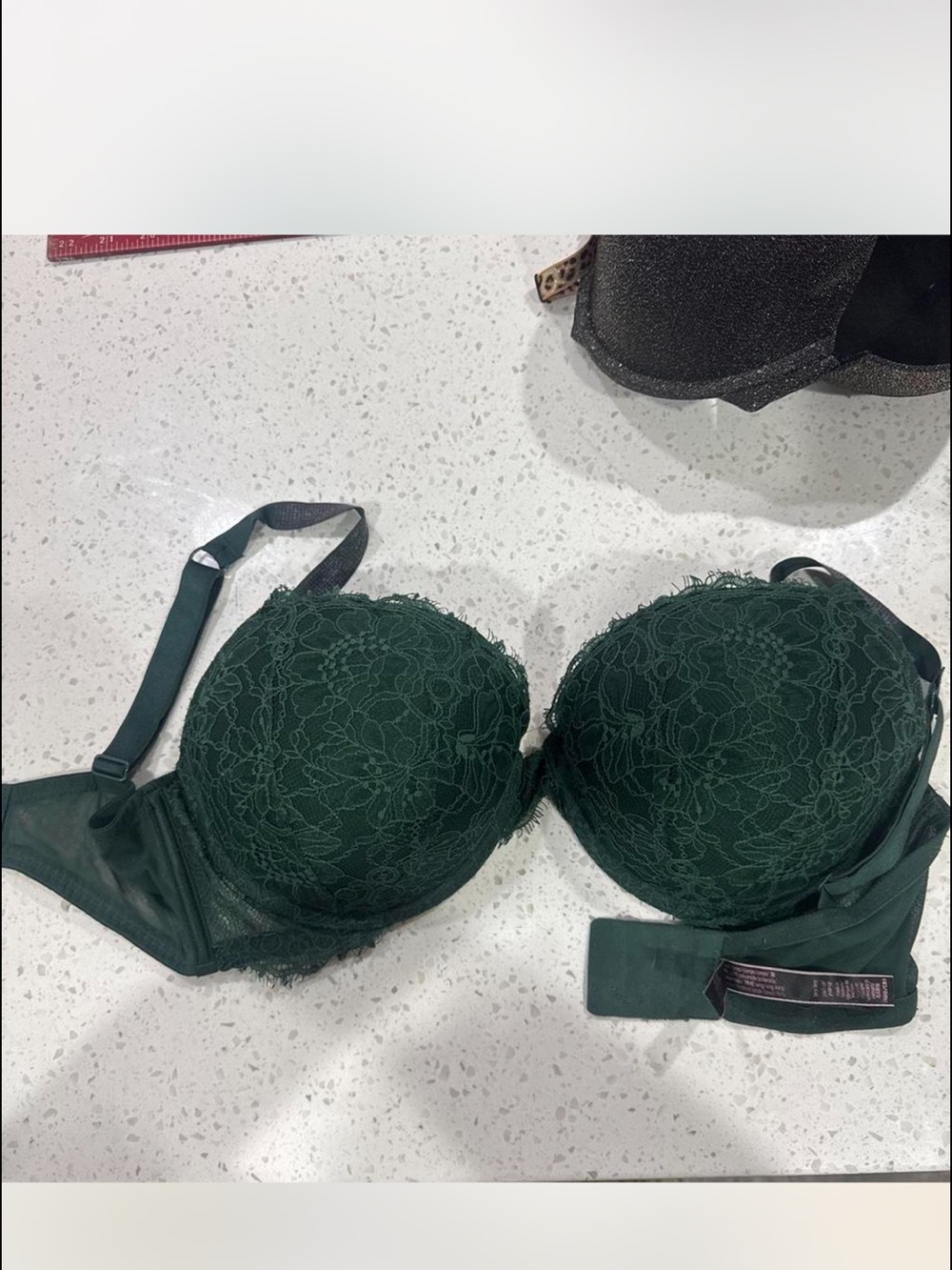 Victoria’s Secret Very Sexy Push Up Bra Size 36DD